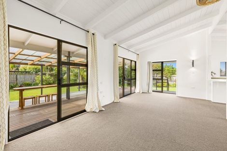 Photo of property in 27 Point Wells Road, Point Wells, Warkworth, 0986