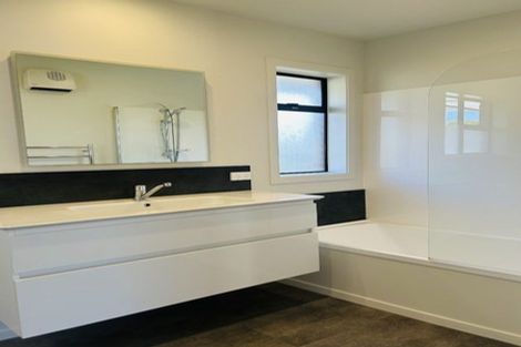 Photo of property in 80 Balrudry Street, Avonhead, Christchurch, 8042