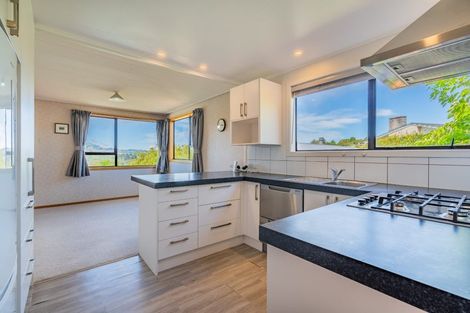 Photo of property in 35 Pioneer Crescent, Helensburgh, Dunedin, 9010