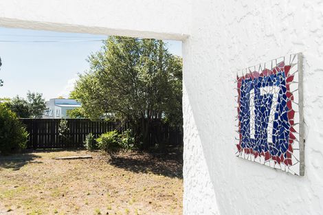 Photo of property in 17 De Lautour Road, Kaiti, Gisborne, 4010