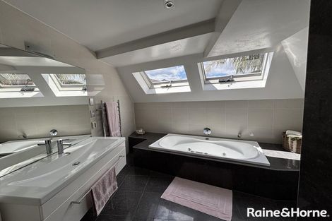 Photo of property in 6 Grace Avenue, Mount Maunganui, 3116