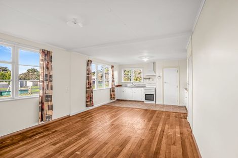 Photo of property in 55 Wilson Street, Waverley, 4510