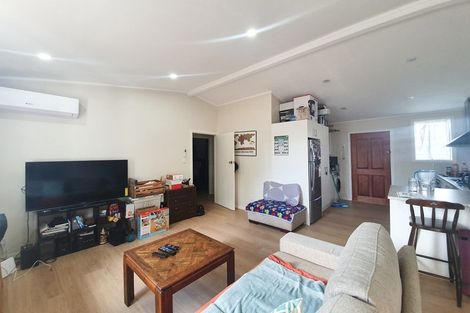 Photo of property in 2/16 Latham Avenue, Pakuranga, Auckland, 2010