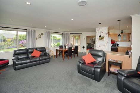 Photo of property in 10 Wedmore Close, Burwood, Christchurch, 8083