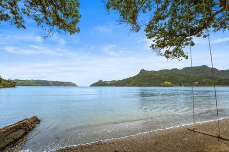 Photo of property in 3 Foster Avenue, Huia, Auckland, 0604