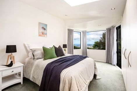 Photo of property in 4 Flint Way, Northland, Wellington, 6012