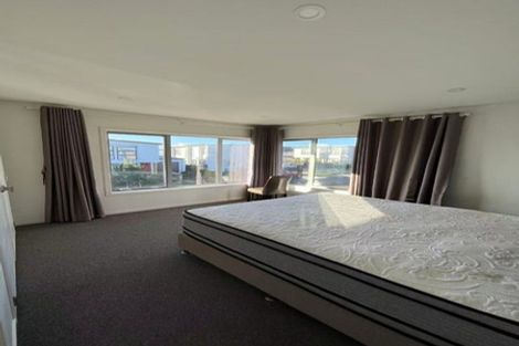Photo of property in 19 Tihema Lane, Westgate, Auckland, 0614