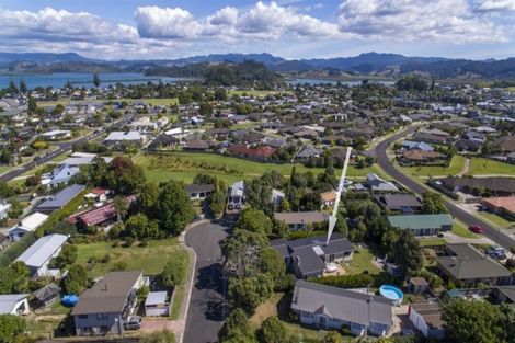 Photo of property in 18 Nicholas Avenue, Whitianga, 3510