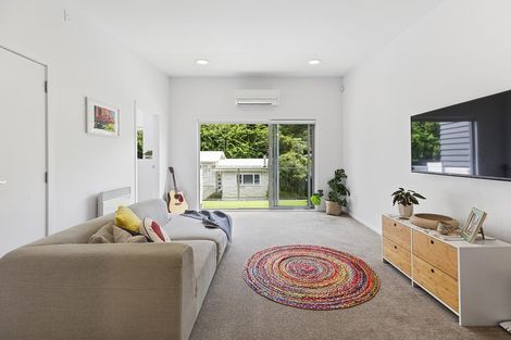 Photo of property in 14u7 Atkinson Street, Newlands, Wellington, 6037