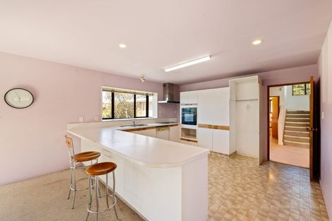 Photo of property in 13 Broadfell Avenue, Avonhead, Christchurch, 8042