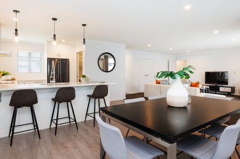 Photo of property in 30 Freedom Drive, Kelvin Grove, Palmerston North, 4414