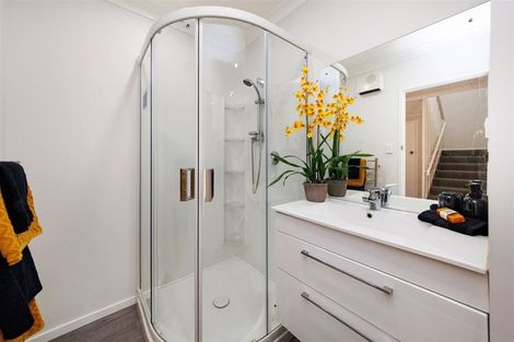 Photo of property in 4b Pirie Street, Palmerston North, 4410
