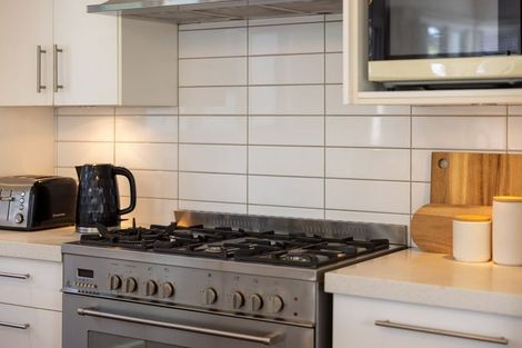 Photo of property in 31 Prossers Road, Saint Martins, Christchurch, 8022