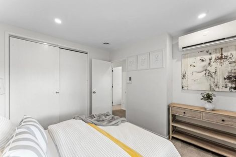 Photo of property in 2/1b Eugenia Rise, Totara Heights, Auckland, 2105