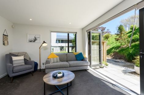 Photo of property in 22/8u Thatcher Crescent, Crofton Downs, Wellington, 6035