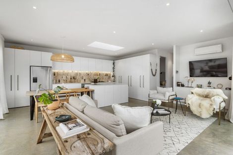 Photo of property in 77 Jutland Road, Hauraki, Auckland, 0622