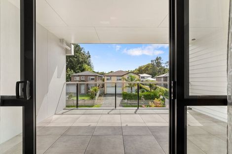 Photo of property in 16/11 Carlos Drive, Flat Bush, Auckland, 2016