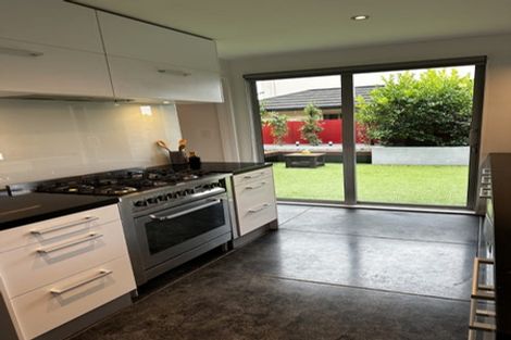 Photo of property in 15 Shalimar Place, Huntington, Hamilton, 3210