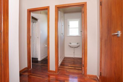 Photo of property in 11 Totara Street, Marton, 4710