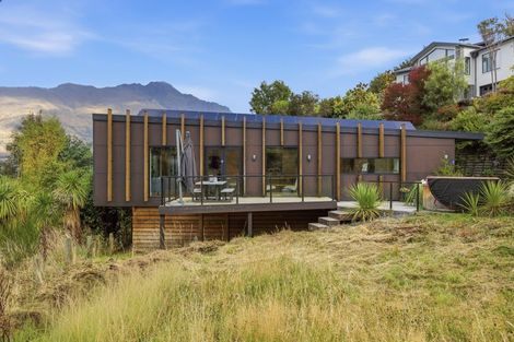 Photo of property in 5c Aspen Grove, Fernhill, Queenstown, 9300