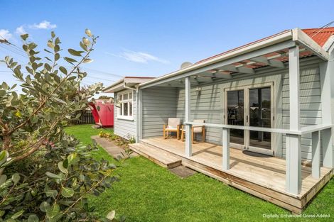 Photo of property in 1 Alexander Street, Whanganui, 4500