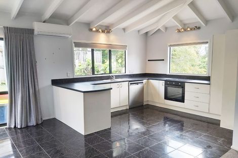 Photo of property in 41 Hewlett Road, Massey, Auckland, 0614