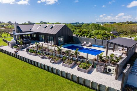 Photo of property in 34 Waiotahi Drive, Mangawhai, Kaiwaka, 0573