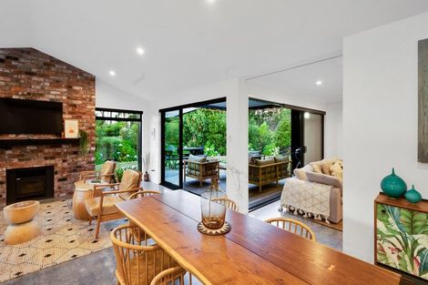 Photo of property in 68 Parrs Road, Hurworth, New Plymouth, 4371