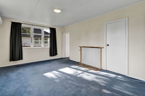 Photo of property in 21 Miro Street, Merrilands, New Plymouth, 4312
