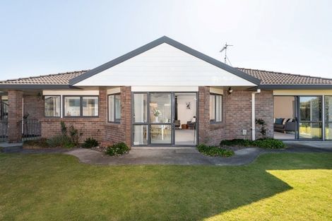 Photo of property in 689 Gloucester Road, Papamoa Beach, Papamoa, 3118