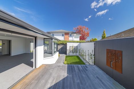 Photo of property in 33 Church Lane, Merivale, Christchurch, 8014