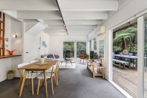 Photo of property in 12 Berne Place, Birkenhead, Auckland, 0626