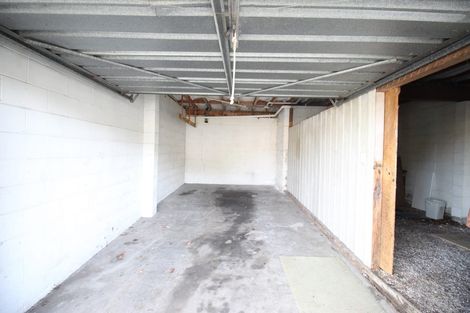 Photo of property in 2/2 Bentley Avenue, Glenfield, Auckland, 0629