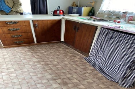 Photo of property in 14 Moana Road, Tinopai, 0593