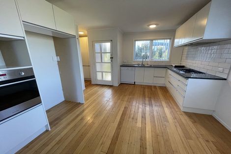 Photo of property in 57 Gloria Avenue, Te Atatu Peninsula, Auckland, 0610