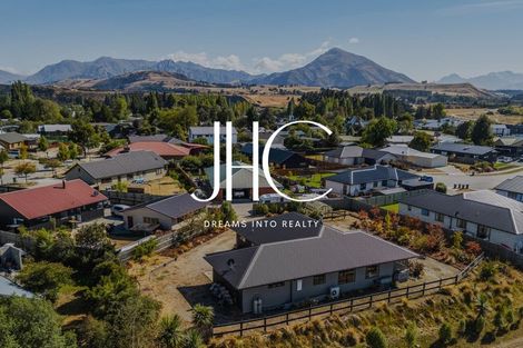 Photo of property in 21 Frye Crescent, Albert Town, Wanaka, 9305