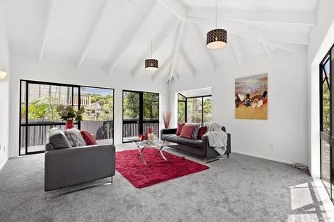Photo of property in 47 Sheridan Drive, New Lynn, Auckland, 0600