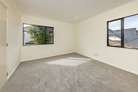 Photo of property in 89 Moyrus Crescent, East Tamaki Heights, Auckland, 2016