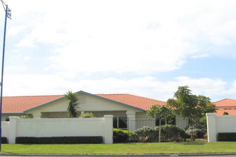 Photo of property in 10/21 Gravatt Road, Papamoa Beach, Papamoa, 3118