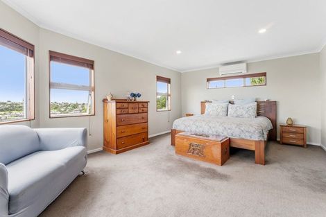 Photo of property in 33 Totara Road, Stanmore Bay, Whangaparaoa, 0932