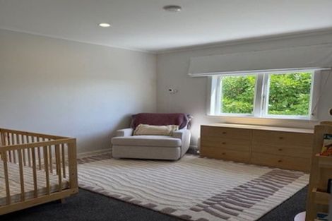 Photo of property in 1/63 Pupuke Road, Birkenhead, Auckland, 0627