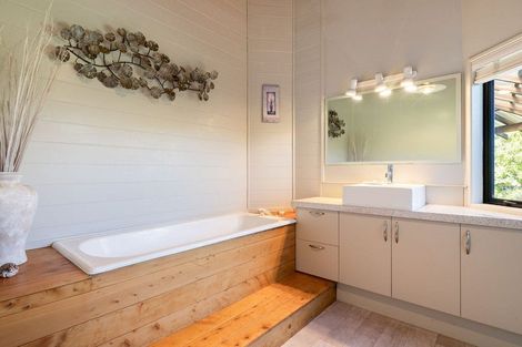 Photo of property in 51 Taylor Street, Cambridge, 3434