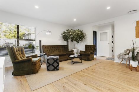Photo of property in 5/19 Oates Road, Glen Eden, Auckland, 0602