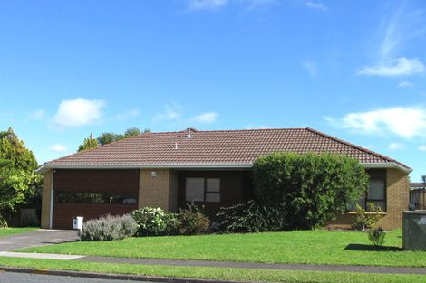 Photo of property in 17 Cornelian Crescent, Half Moon Bay, Auckland, 2012