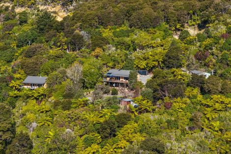 Photo of property in 674 Moetapu Bay Road, Moetapu Bay, Picton, 7282