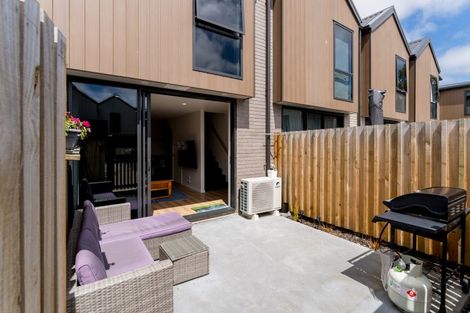 Photo of property in 16 Dallas Lane, Caversham, Dunedin, 9012