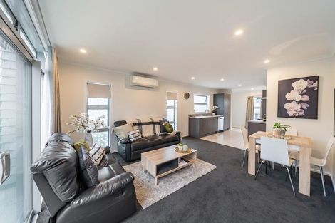 Photo of property in 2 Ronalds Way, Taita, Lower Hutt, 5011
