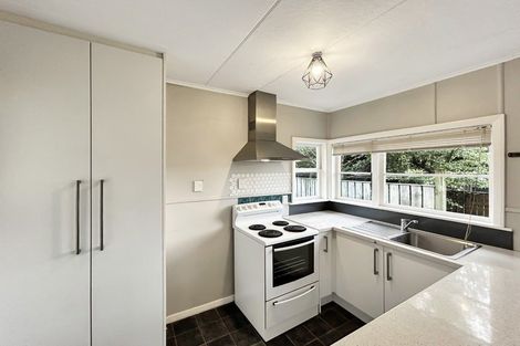 Photo of property in 8 Galway Avenue, Hokowhitu, Palmerston North, 4410