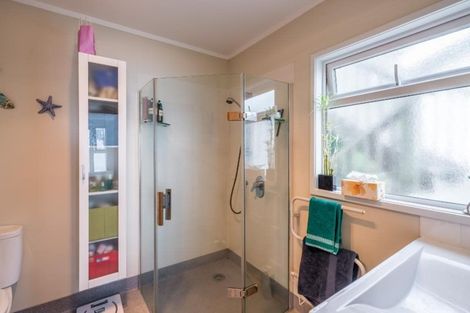 Photo of property in 79 Moana Road, Plimmerton, Porirua, 5026