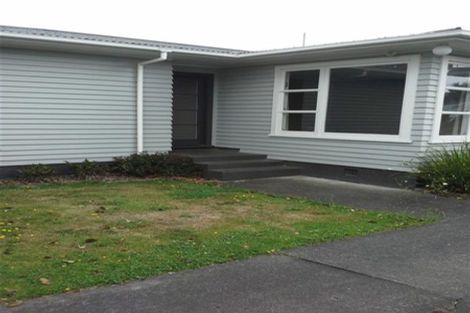Photo of property in 38 Catlins Crescent, Milson, Palmerston North, 4414
